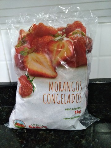 Morango orgânico congelado