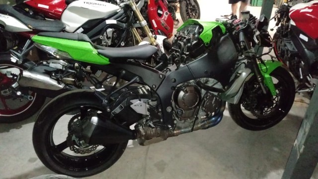 Sucata para retirada de peças Kawasaki Zx10 2012 - Foto 3