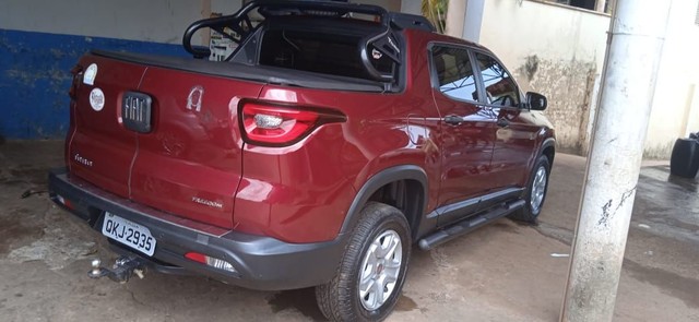 VENDO FIAT TORO 17X18 A DIESEL MANUAL.