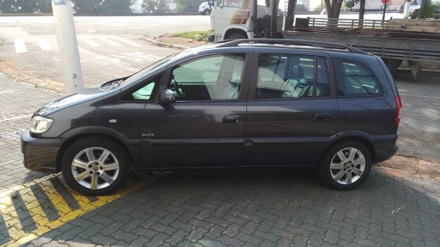 VENDO SAFIRA 2008 BLINDADA EM ÓTIMO ESTADO
