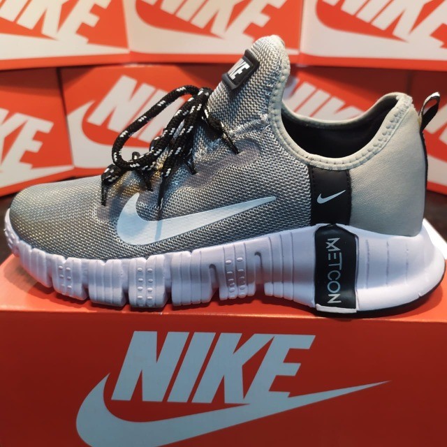 tenis da nike na promoção