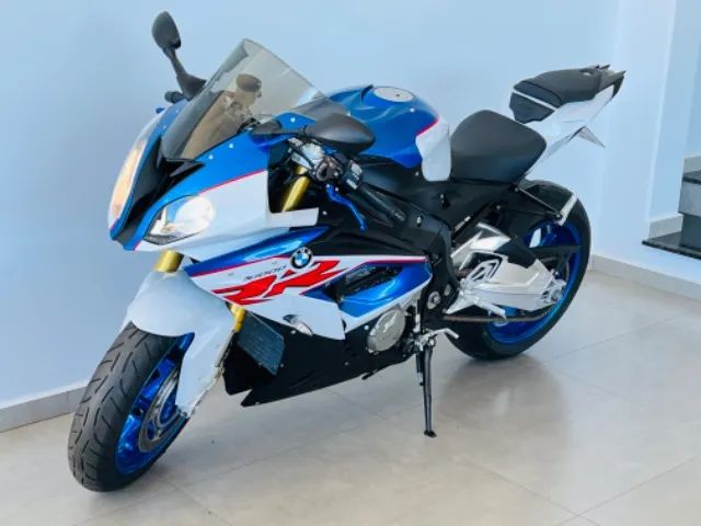 Você compraria uma BMW S 1.000 RR verde?