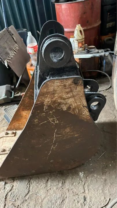 Caçamba para retroescavadeira 40cm - Foto 3