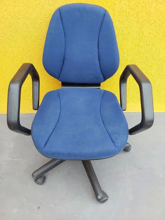 Cadeira escritorio azul - Foto 2