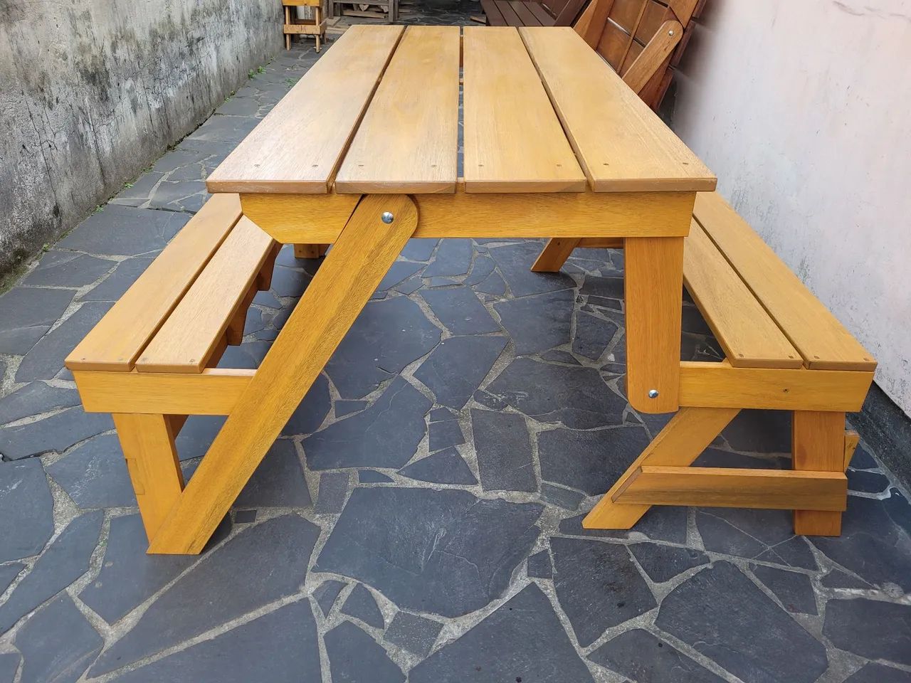 Mesa de madeira dobrável para jardim - Foto 4