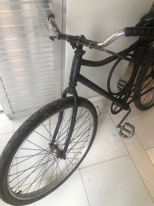 Bicicleta antiga monark