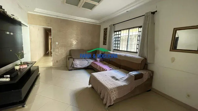Casa à venda, 2 quartos, 1 suíte, 6 vagas, Parque Universitário - Rio Claro/SP
