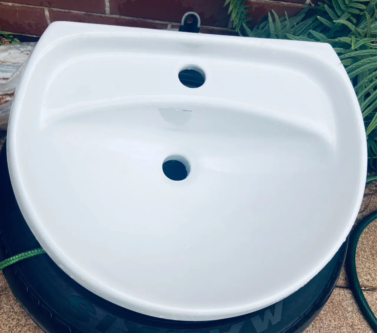 Pia de banheiro pequena