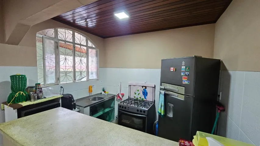 Casa no Conjunto Dom Pedro pra Venda com.03 Quartos