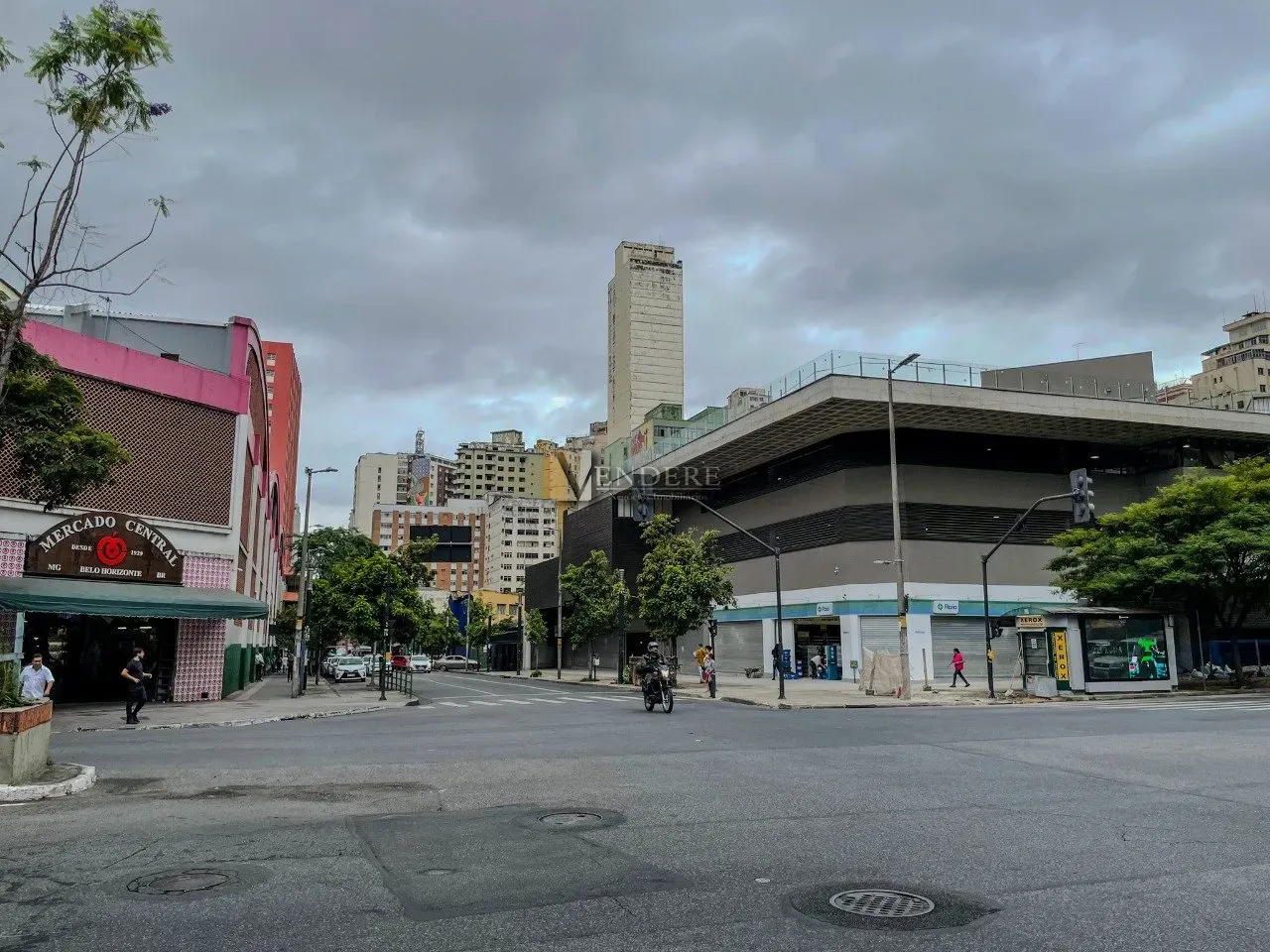 Loja para Locação de 150m² nivel rua centro BH
