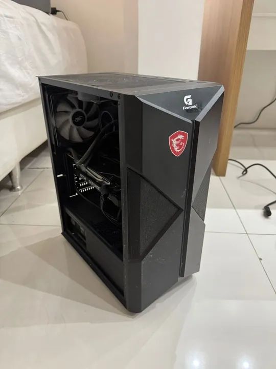 PC Gamer - i7 9700 + RTX 2080 + 32gb ram