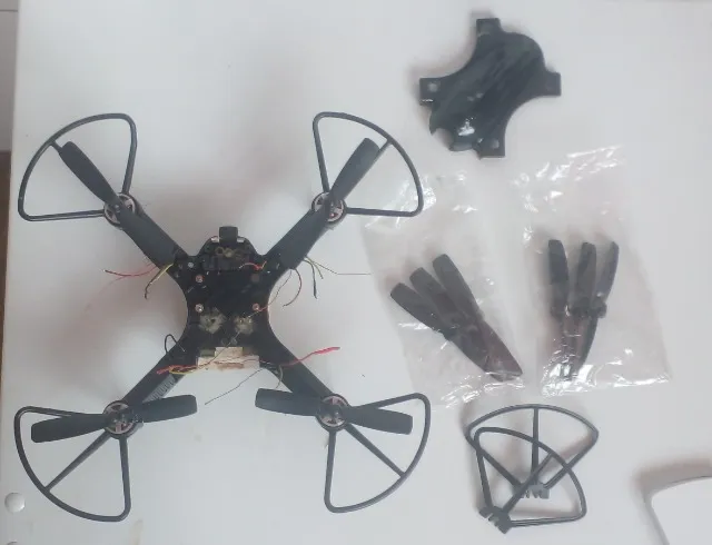 quadro com motor mais acessorios drone mjx bugs 3 mini vai como esta na foto