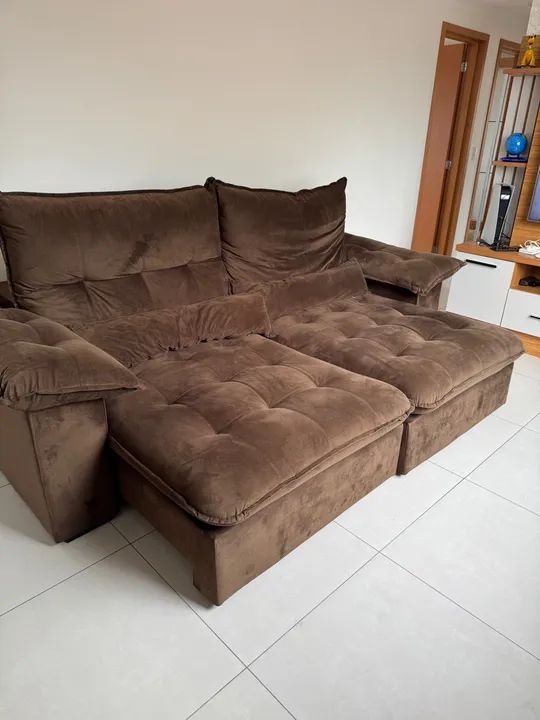 Estofado Retrátil 2 módulos veludo Marrom escuro - Foto 4