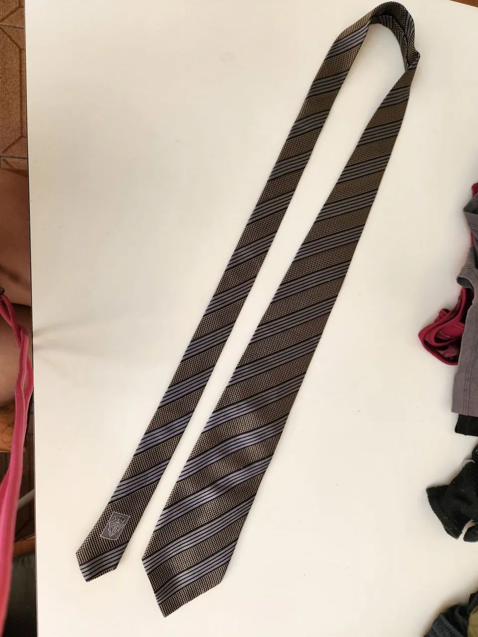 Gravata de seda da Gucci cinza - Foto 3