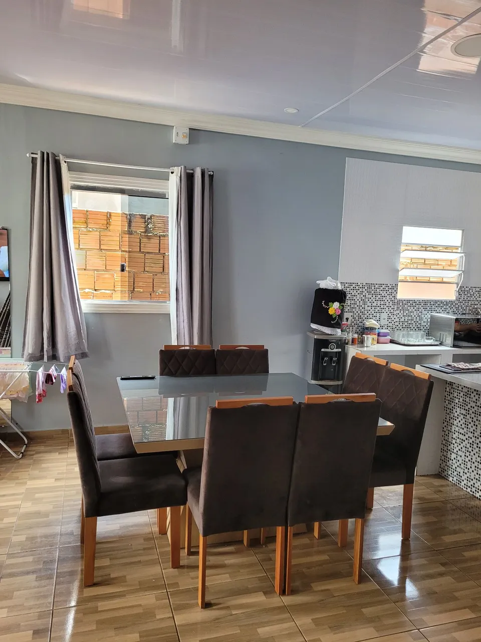 Vende-se essa casa