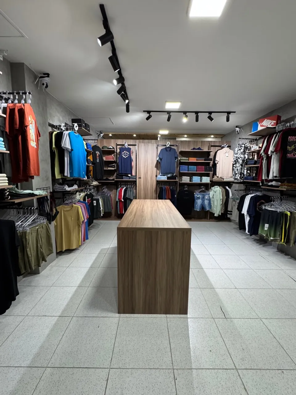 Oportunidade! Vendo Loja de Roupas Completa