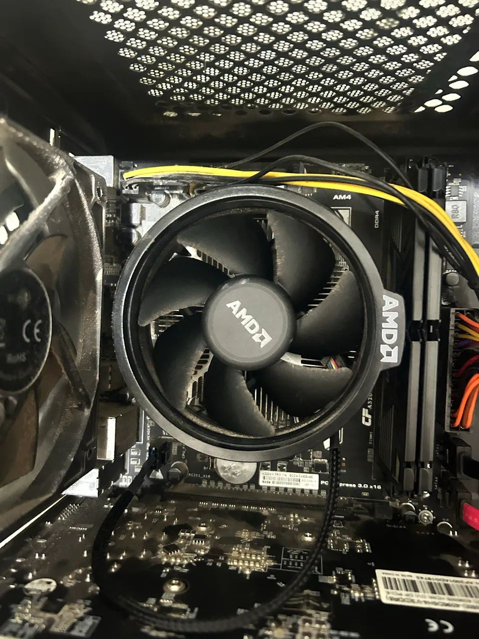 ryzen 5 3400G placa mãe C.A320M-K PRO 16gb de memória 2x8 - Foto 2