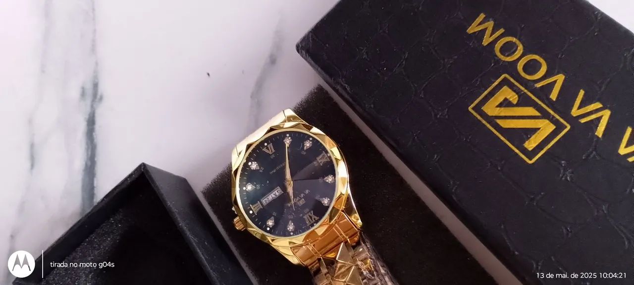 Relógio Masculino de dourado- Luxo e Estilo