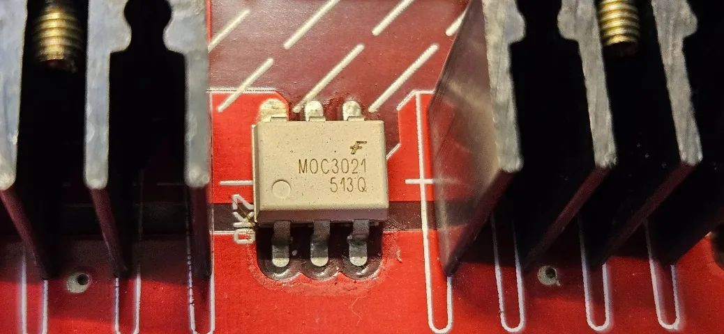 Placa Dimmer Serial 8 Canais AC 127V/230V SSR - Foto 5
