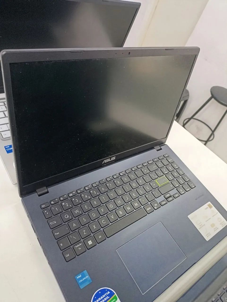 Lote de 3 Asus no estado sem carregador sem bateria  - Foto 4