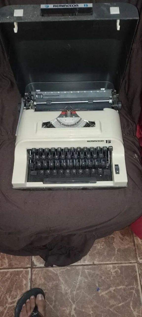 Máquinas de escrever, antigas, varias, Vendo no estado ou revisadas. - Foto 6