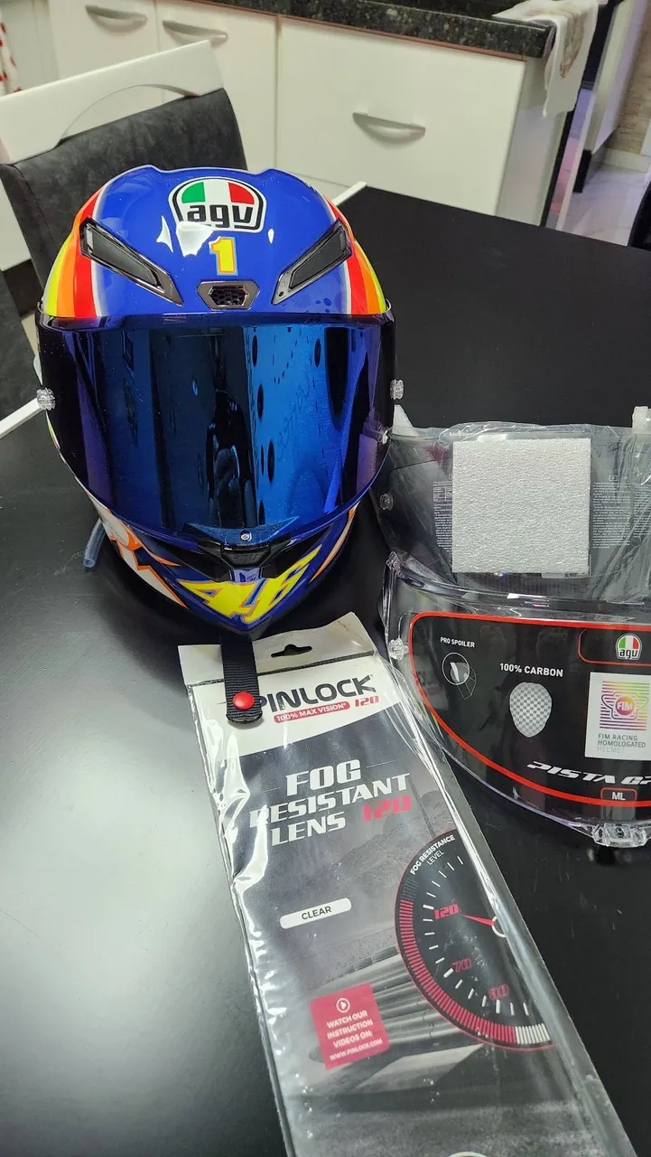 Capacete AGV Pista GP RR - Tamanho ML / 59 - 60L
