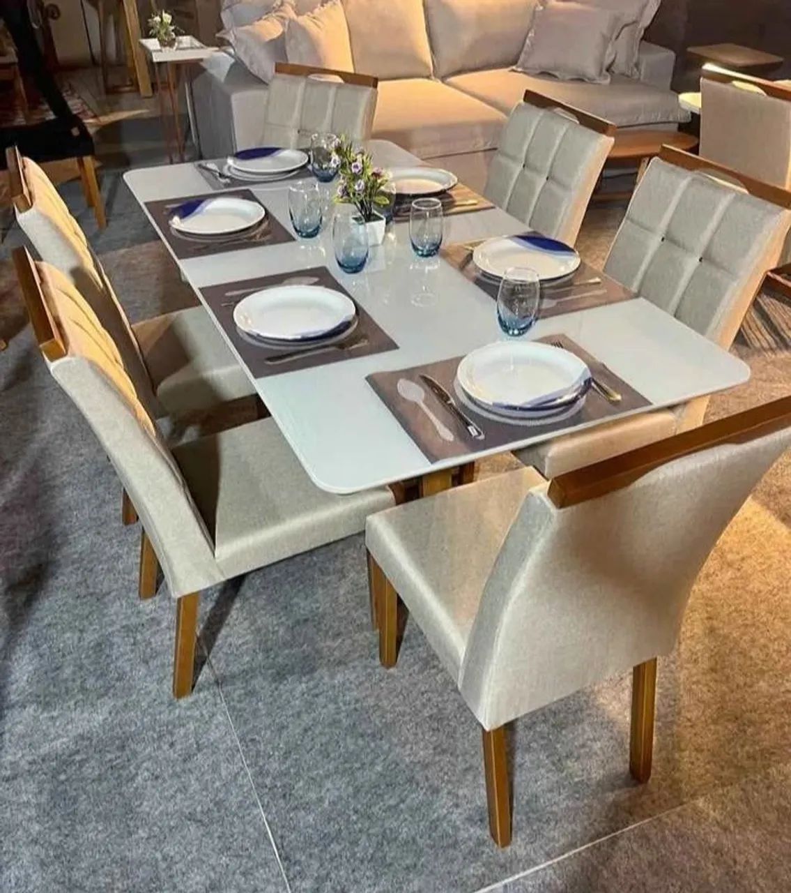 Mesa de jantar 1.60x80 com base na Madeira maciça e cadeiras  - Foto 2