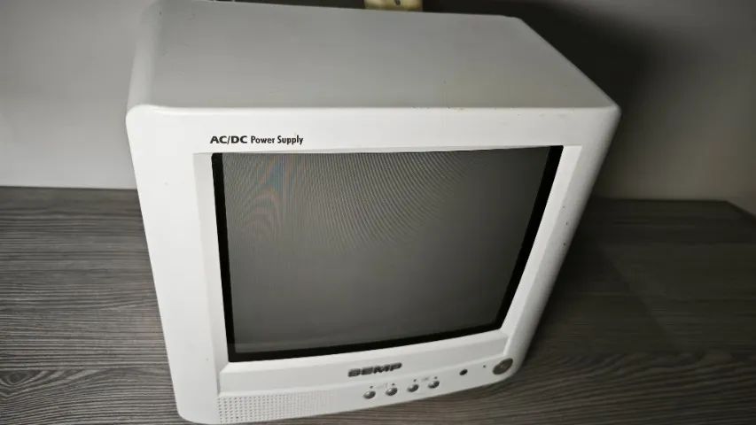 Tv1030 Toshiba 10 Polegadas 110v E Dc 12v/24v Radio Fm