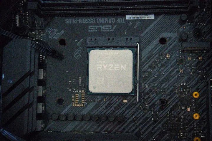 Processador Ryzen 5 5600x com Cooler e caixa original