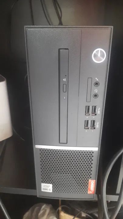 Desktop Lenovo V50s i5 - 10400 16GB SSD 256GB Windows s 11HA001FBO.  - Foto 2