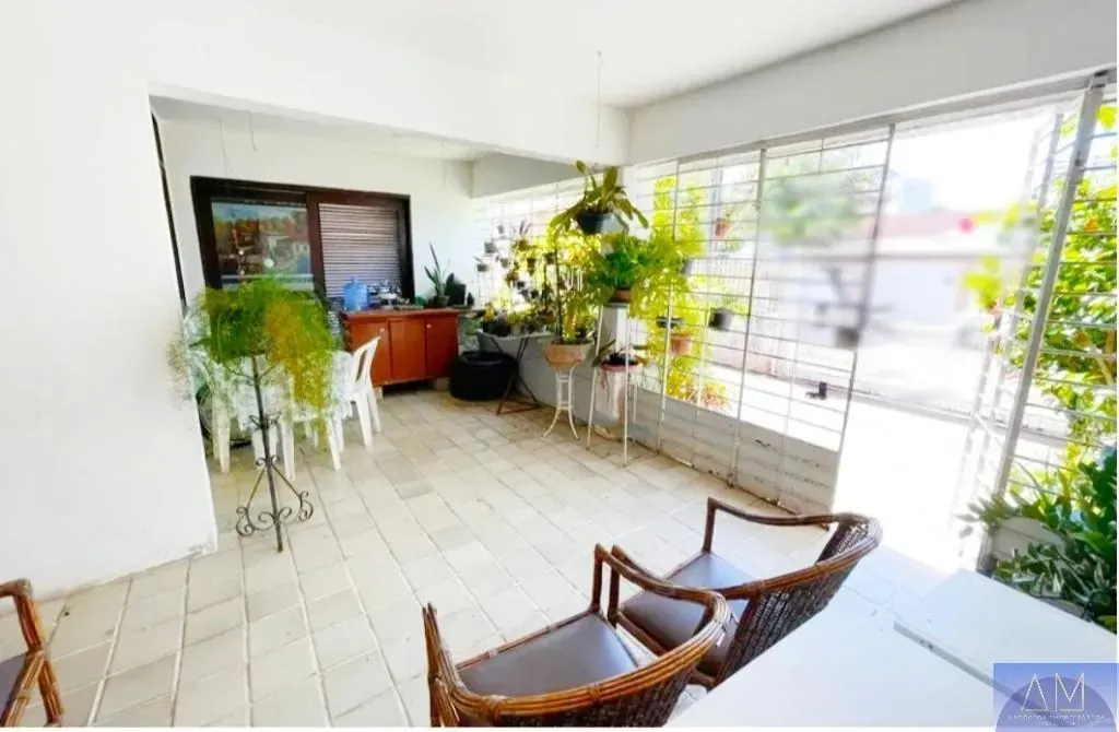 Casa à Venda em Campo Grande