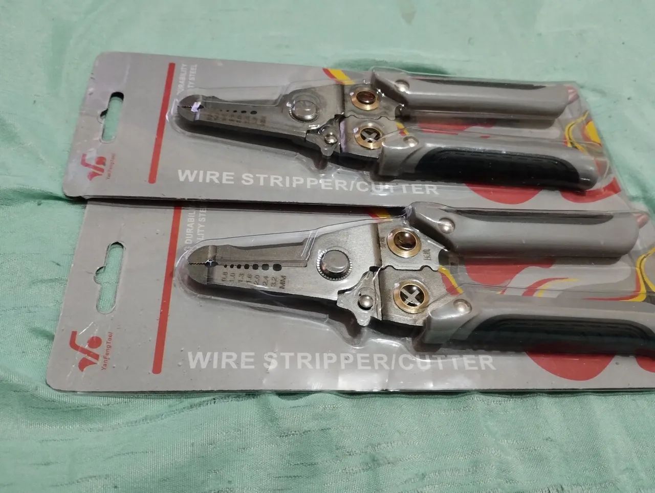 Alicate Desencapador de Fios - Novo64385643785603122