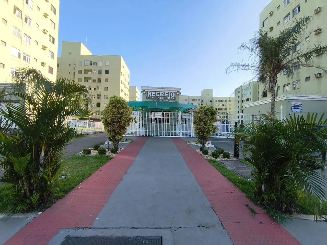FRAN - Apartamento 2 quartos reformado no Recreio das Palmeiras último andar.