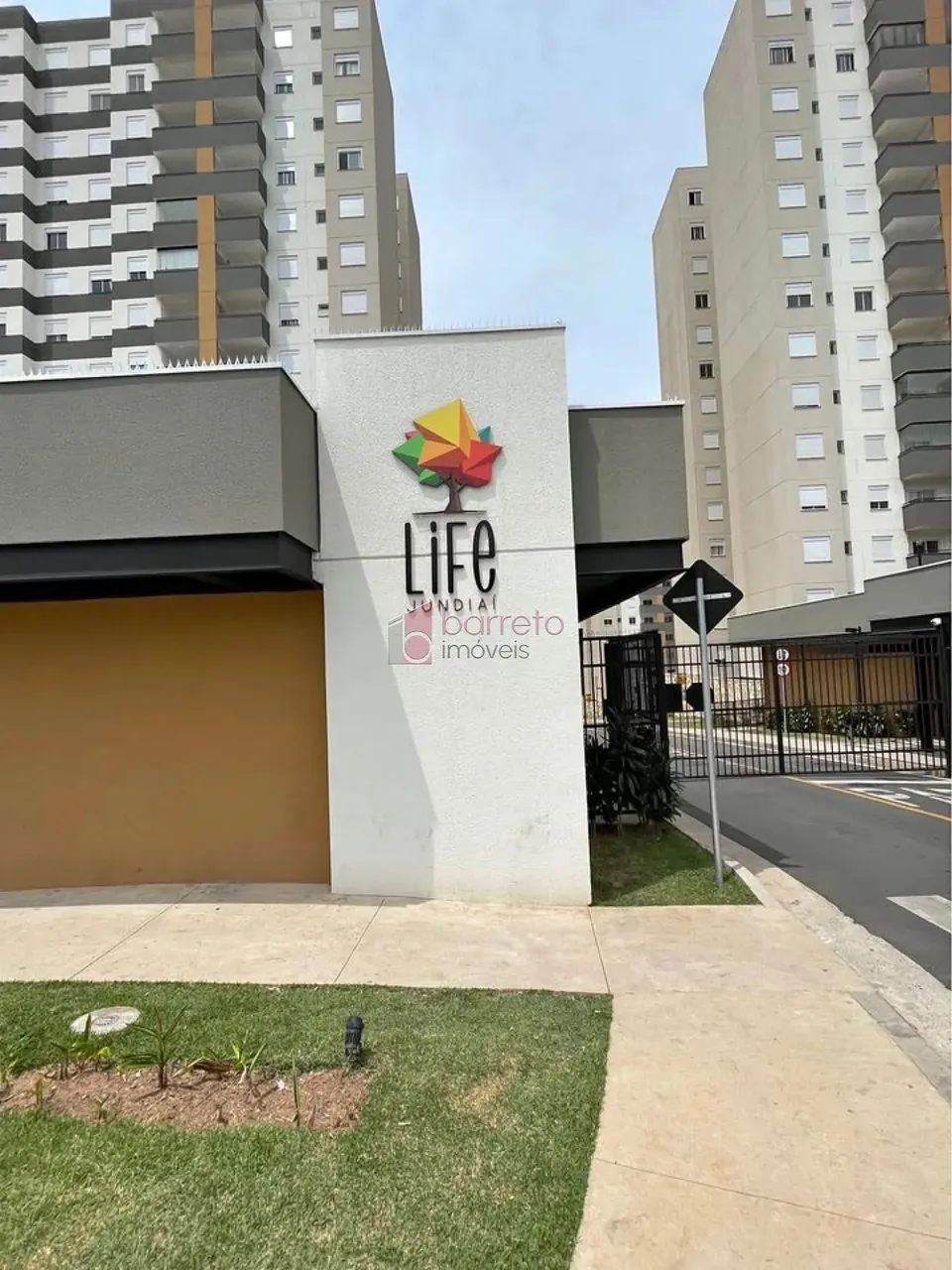 APARTAMENTO À VENDA OU LOCAÇÃO, CONDOMÍNIO LIFE, BAIRRO ENGORDADOURO, JUNDIAÍ
