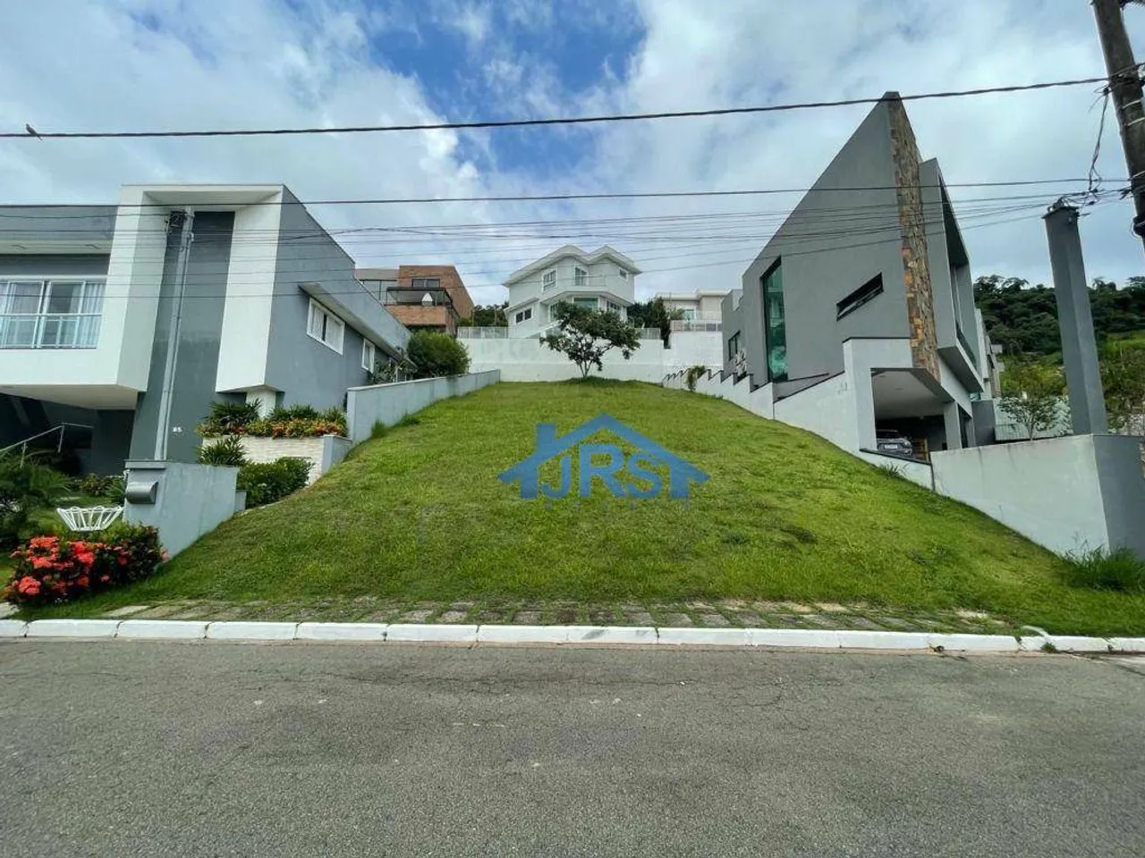 Terreno à venda, 448 m² por R$ 1.175.000,00 - Tamboré - Santana de Parnaíba/SP