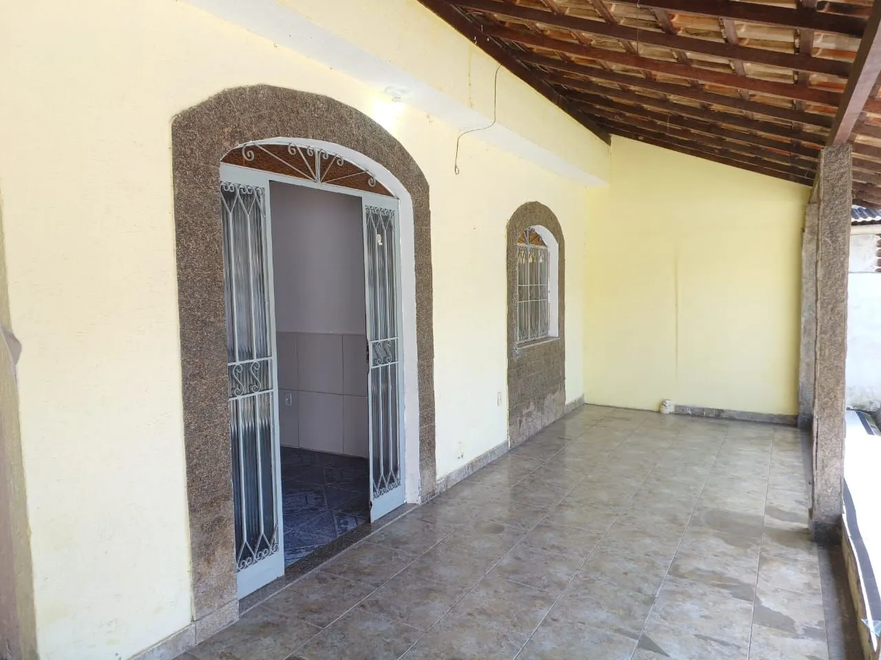 Casa ampla aluguel anual