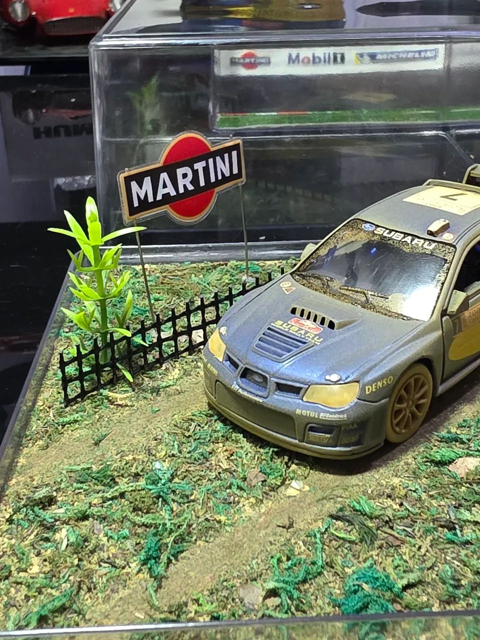 Miniatura com diorama rally martini 1:32 - Foto 3