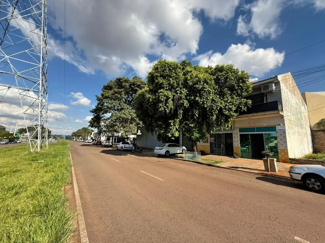 ÓTIMA SALA COMERCIAL PARA LOCAÇÃO