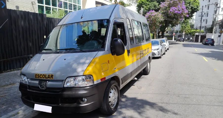 Boxer escolar 16 lugares 2015