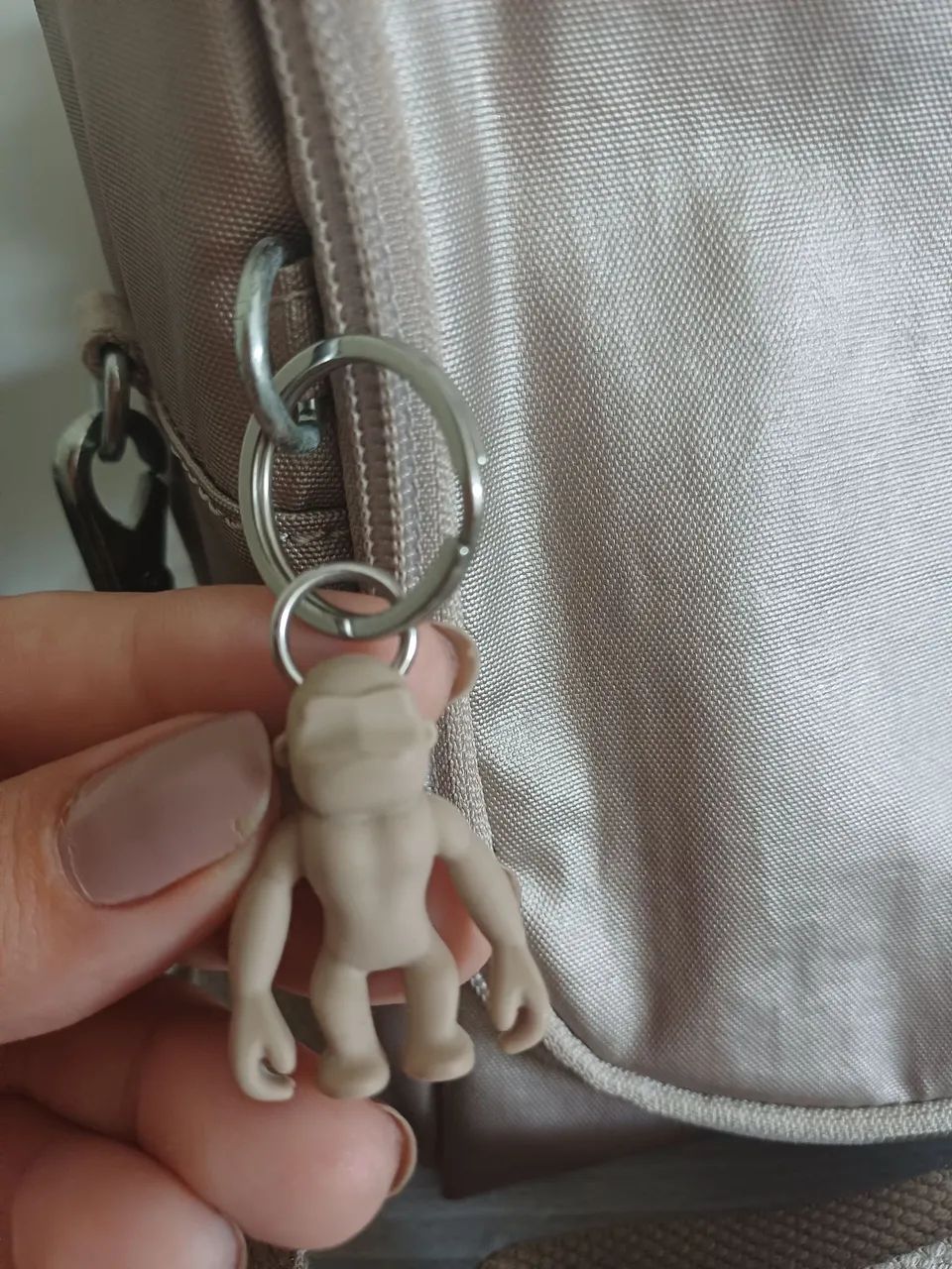Bolsa Kipling Dourada - Foto 2