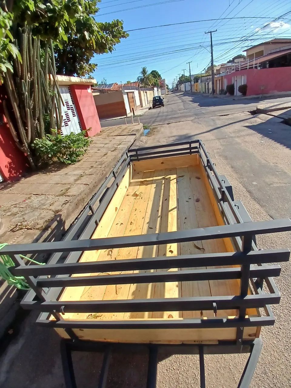 BAIXOU! - Carretinha para transporte - Madeira e Aço Reforçado - Foto 6