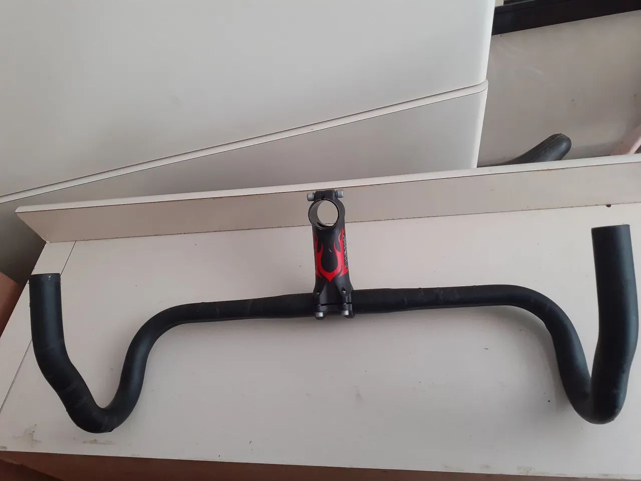 Guidão ergonômico com mesa 