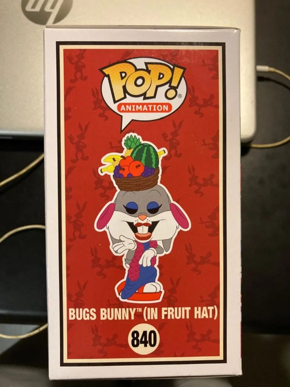 Funko Pop Looney Tunes Bugs Bunny In Fruit Hat 840 Diamond Special Edition - Foto 3