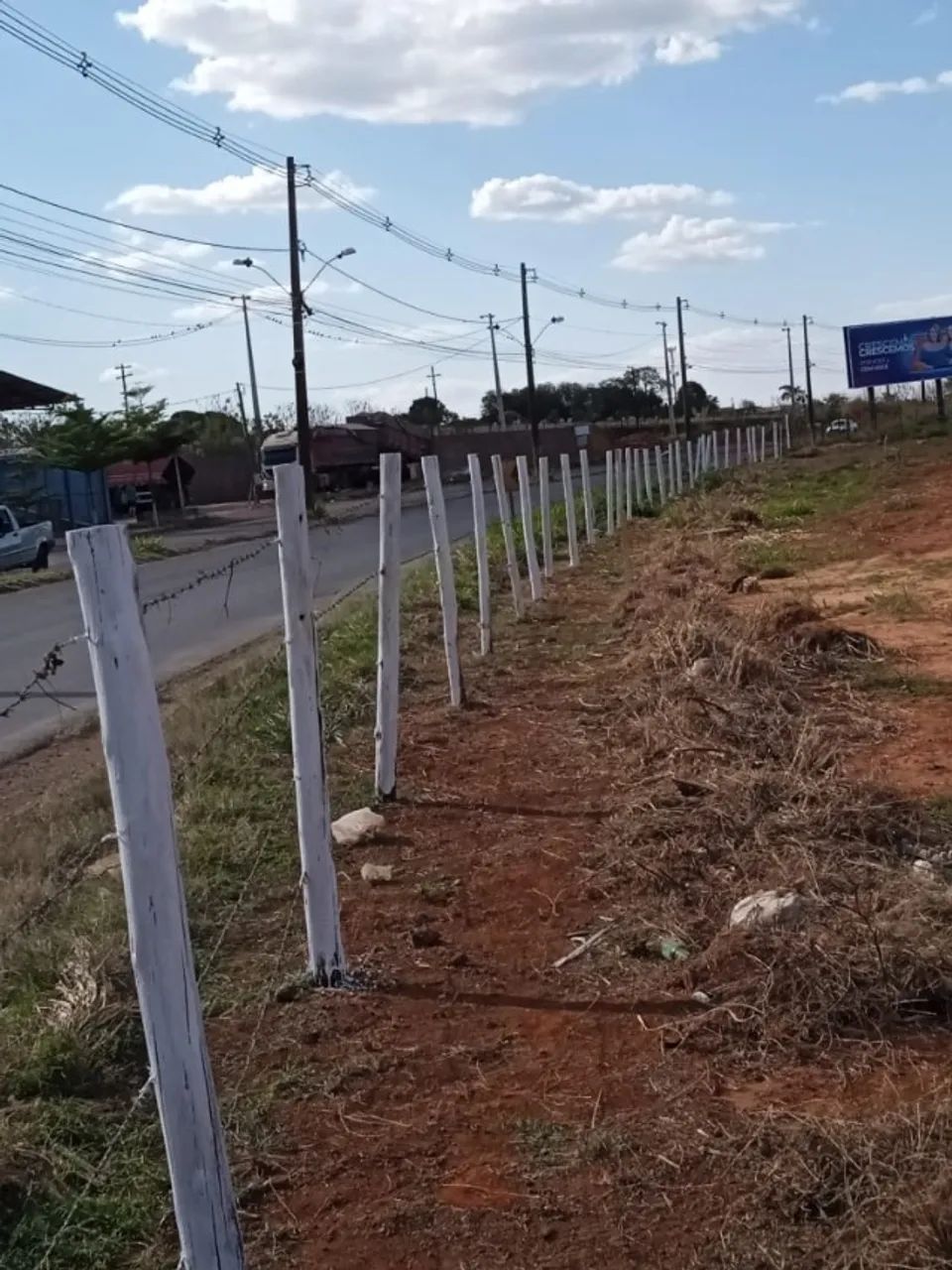 VENDO 2 LOTES NA AV. DO COMBOIO 2.603,33m² - Foto 2