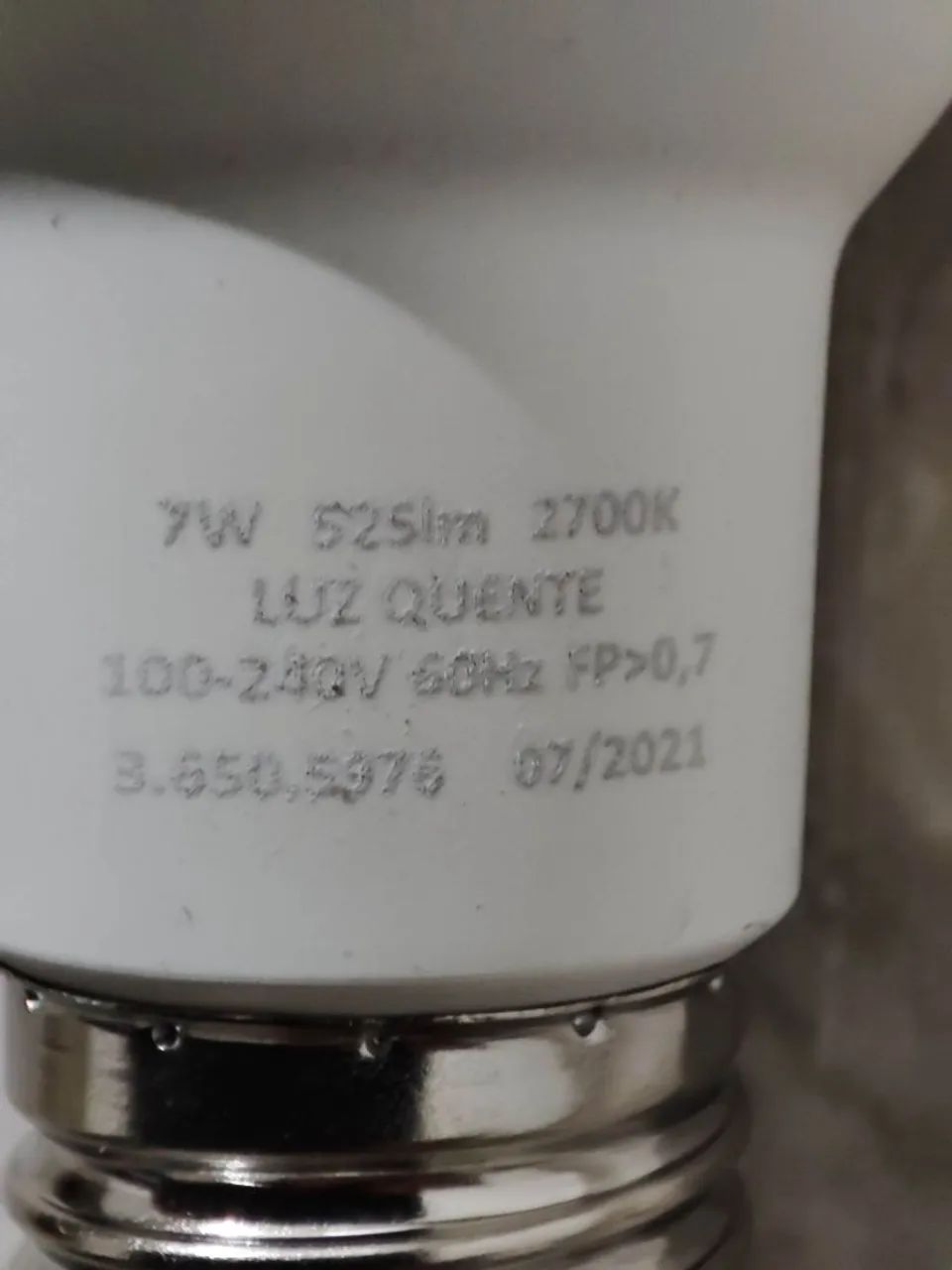 Spot trilho eletrificado com 5 lâmpadas de 7 watts - Foto 5