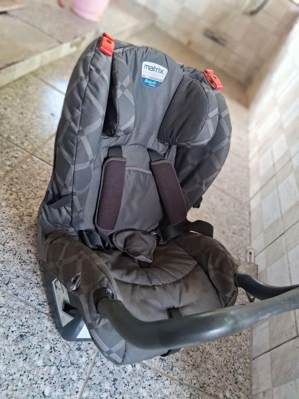 Cadeirinha de Carro Matrix Evolution - Bebê Conforto