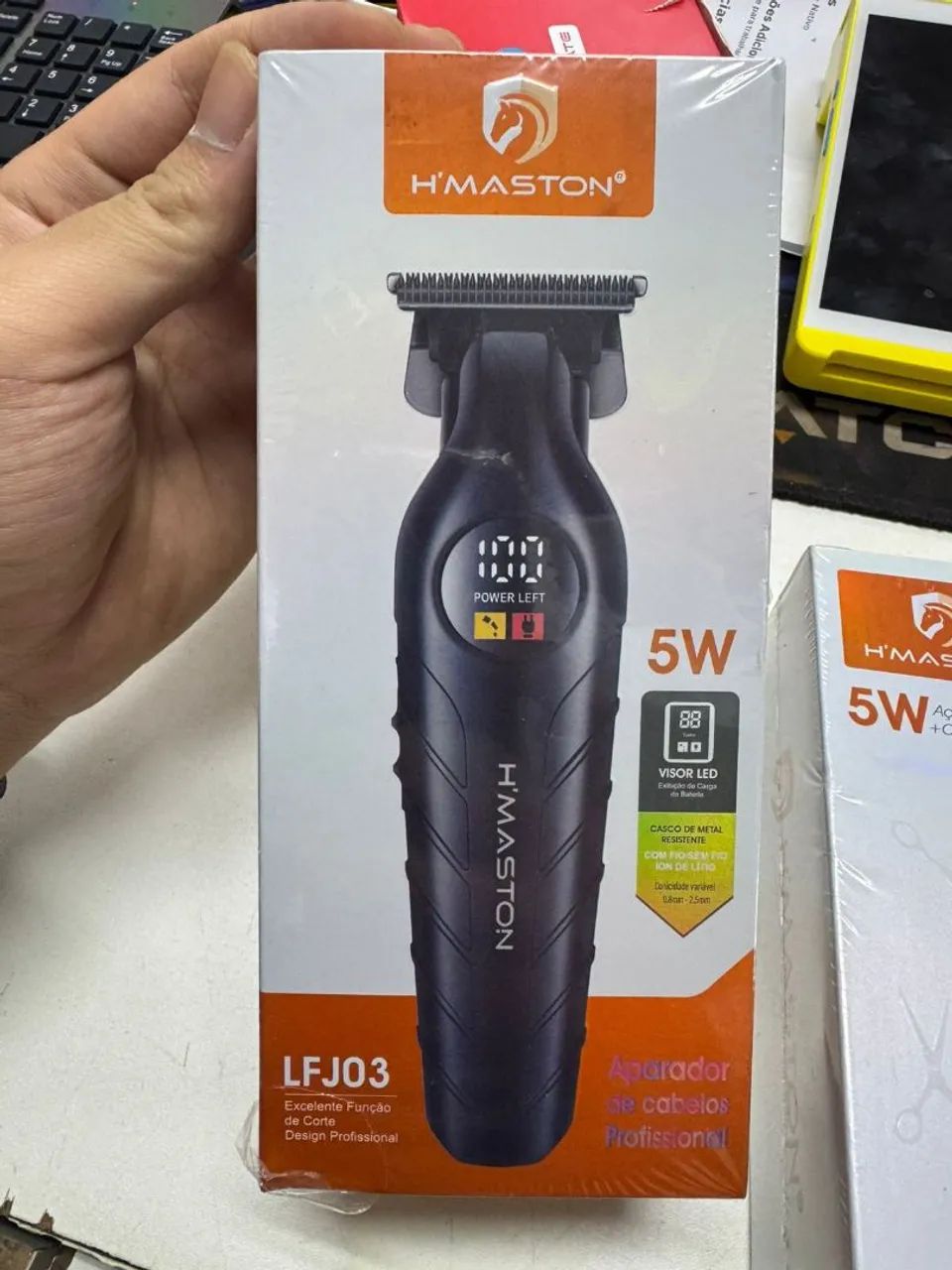 Máquina de cortar cabelo aparador de barba Hmaston