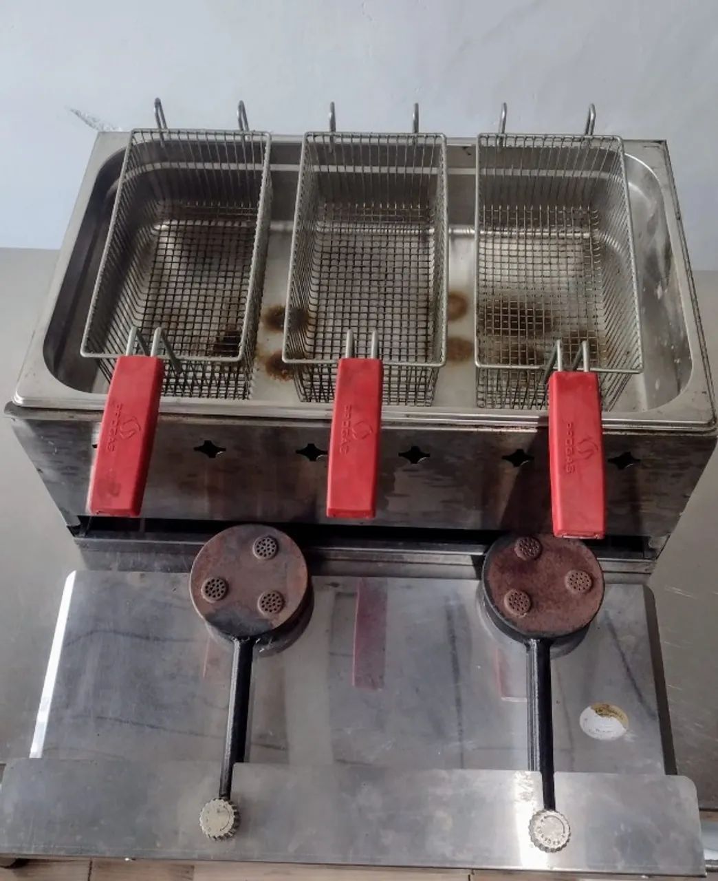 FRITADEIRA INDUSTRIAL PROGÁS PR30 G - A GÁS | 9 LITROS | INOX ESCOVÁVEL | 3 CESTOS  - Foto 3