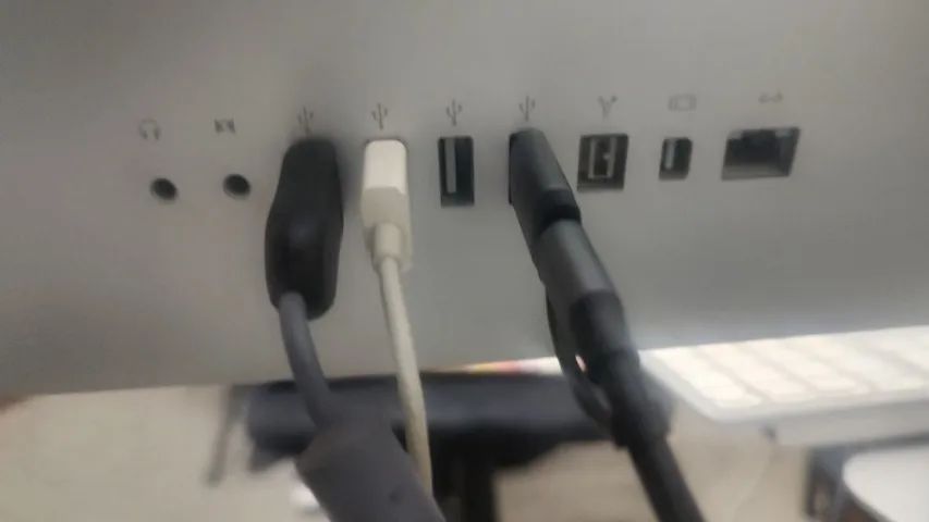 Apple iMac "Core i7" 2.8 GHZ 27 Polegadas 2(late 2009)64739261545730124