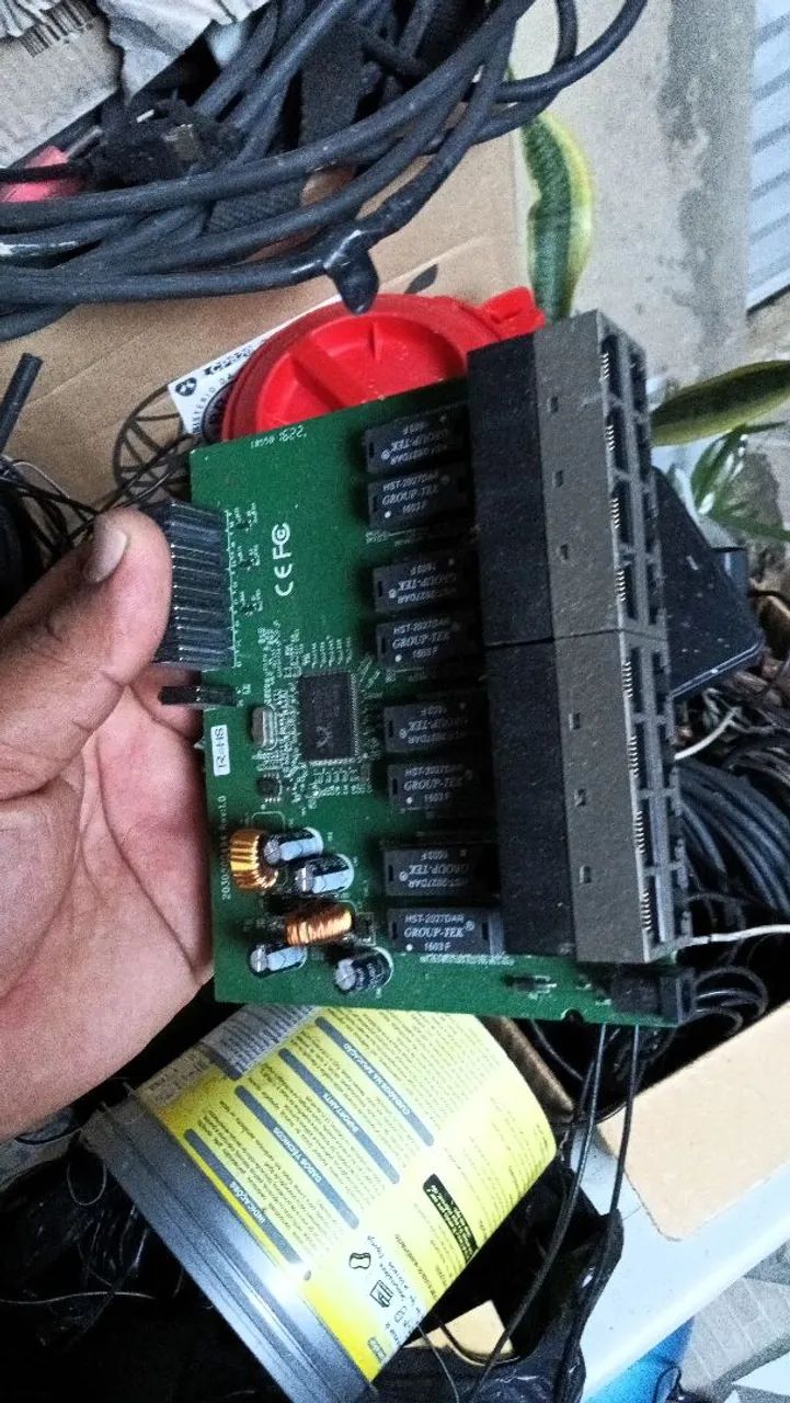 Switch Intelbra443789875903866884